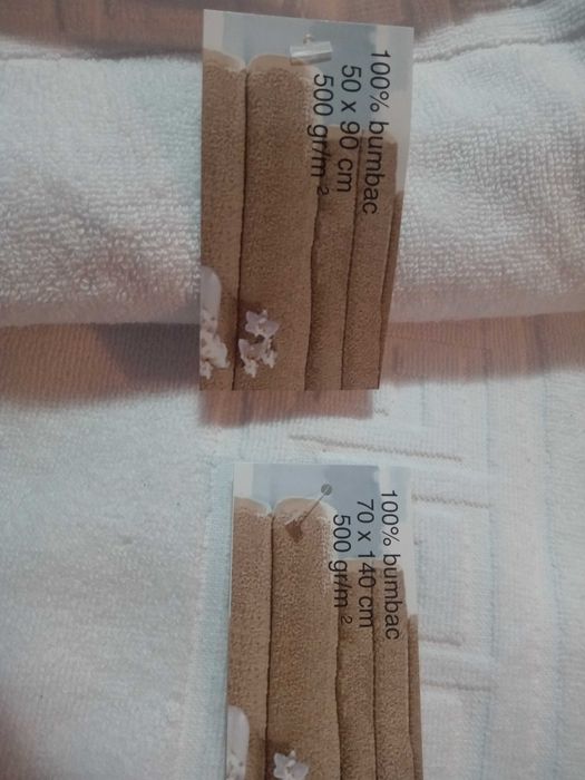 Set 4 prosoape albe ,noi