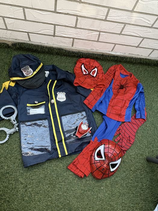 Карнавални Хелоуин костюми 2-5 години ( полицай,лекар, пират, хълк)