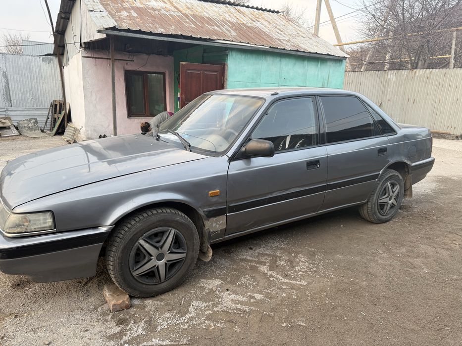 Продаю машину Mazda 626