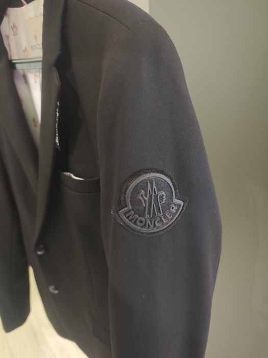 Мъжко сако Moncler