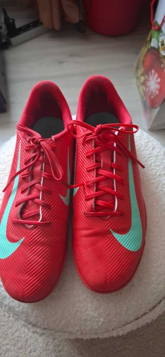 Vand adidasi Nike mercurial mar 40 foart3 putin folositi