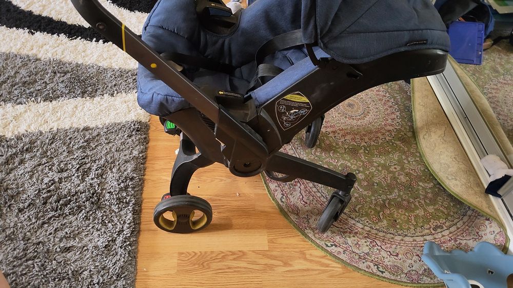 Продам коляску автокресло 2 в1