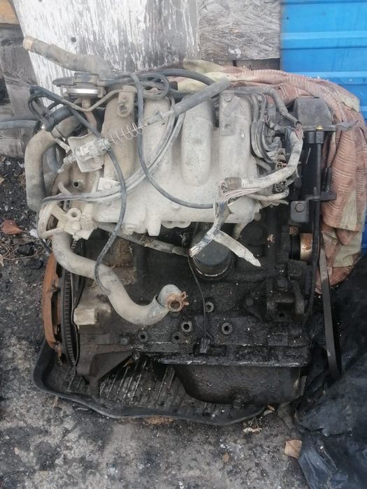 Продам двигатель Мазда Кронос