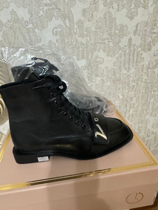 Ботинка Ильви новая