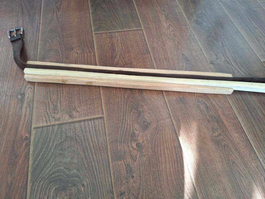 Обущарски, кожарски и сарашки инструменти