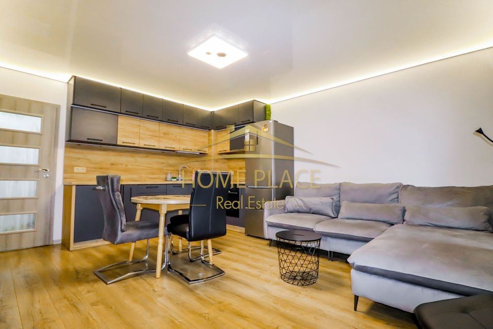 Дава се под наем Двустаен апартамент в Варна, ВИНС - 75 кв.м за 612 € - Снимка #2