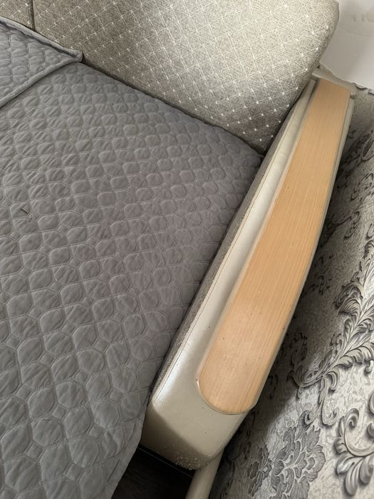 Продам диван дешево