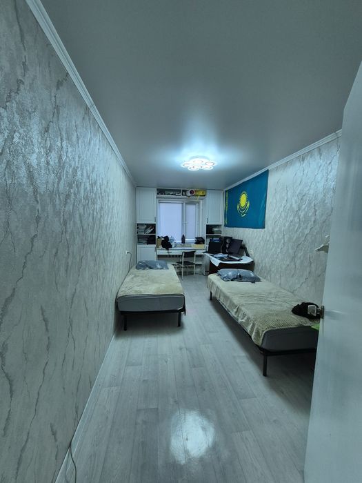 Продам 3 комнытый квартира