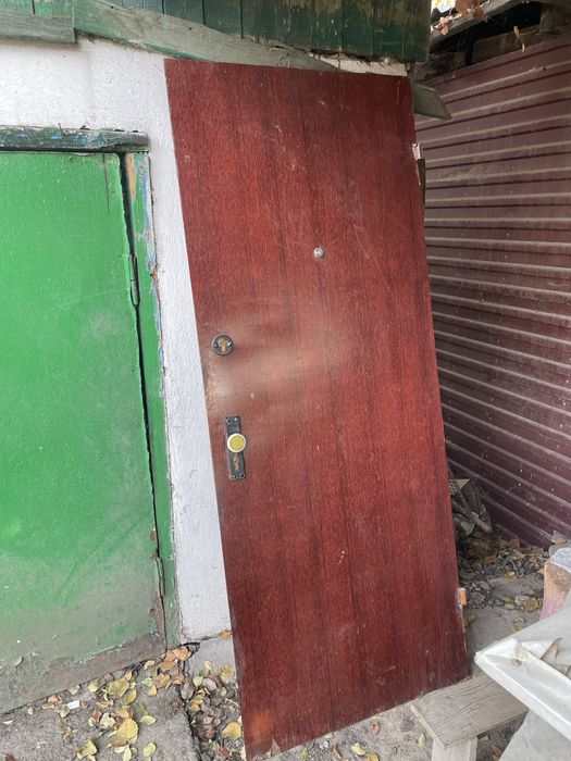 Продам Дверь железная