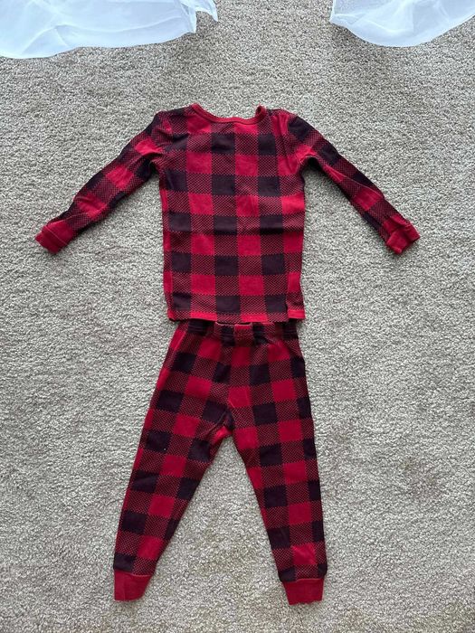 Детски пижами за 1,5-3 годишно дете