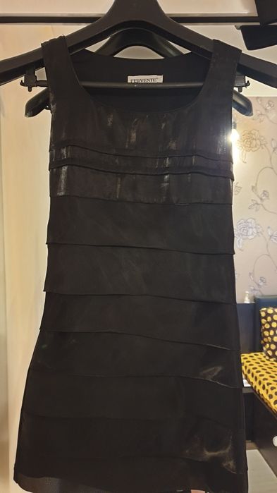 Костюмче в синьо.Малка Черна рокля