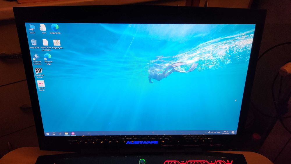 Gaming Laptop Alienware M17x R3 Гейминг лаптоп