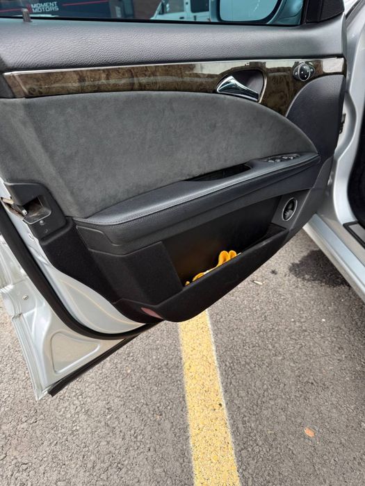 Mersedec benz w211 zo'r holatda ideal moshina