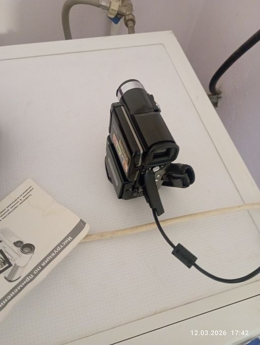 Срочно продам видео камеру