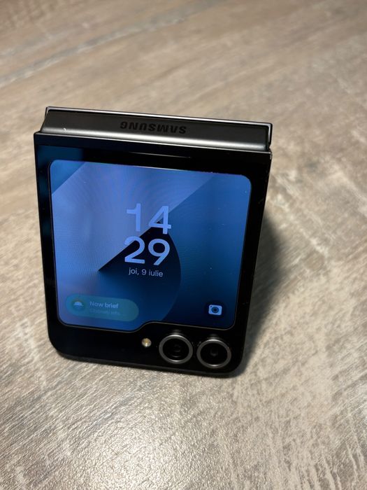 Vand Samsung  Z flip 6