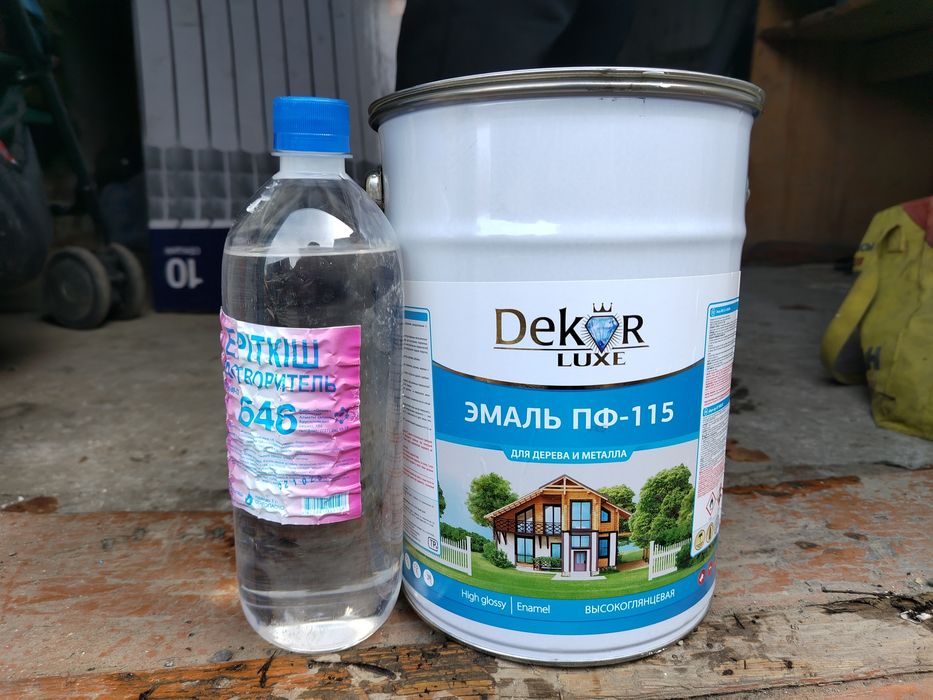 Продам краски белый