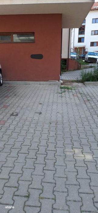 Apartament 3 camere 51mp, balcon, parcare, zona Grand Hotel Italia