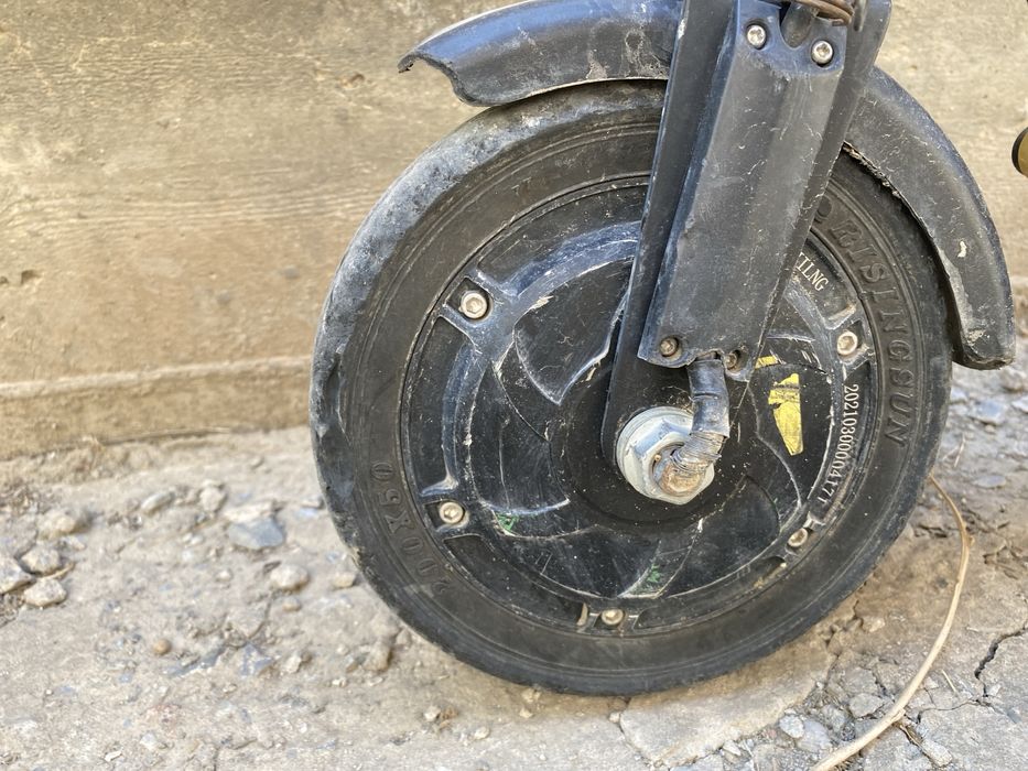 Электроосамокатт