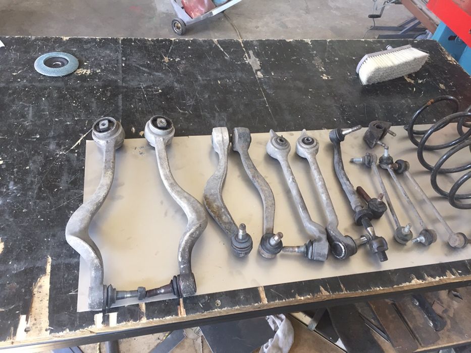 Части за бмв и водна помпа