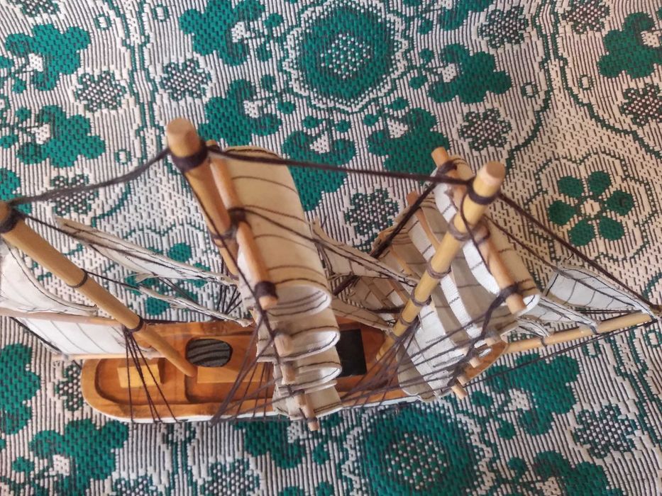 Сувенир парусник.