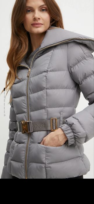 Elisabetta Franchi Яке с пух и колан с лого