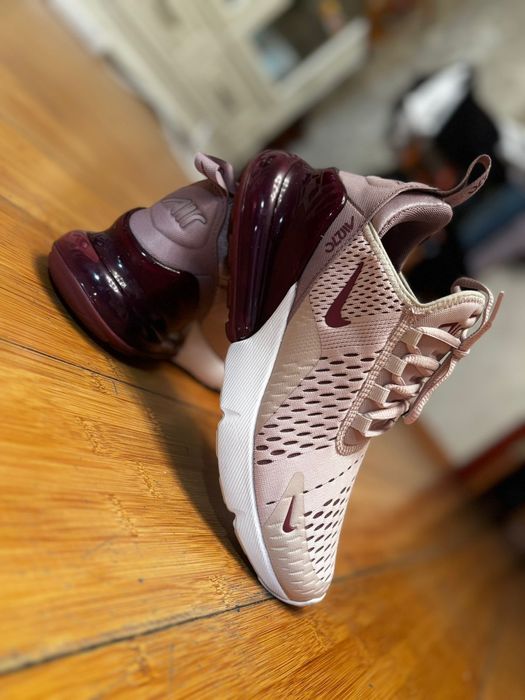 Кроссовки Nike Air max  270