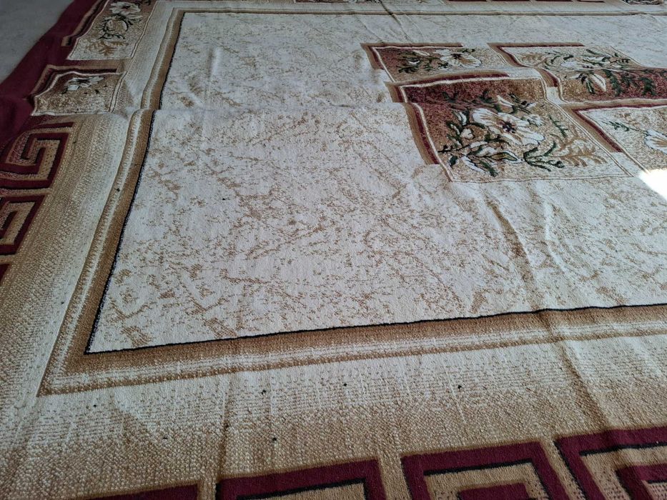 Продаётся бу большой ковёр