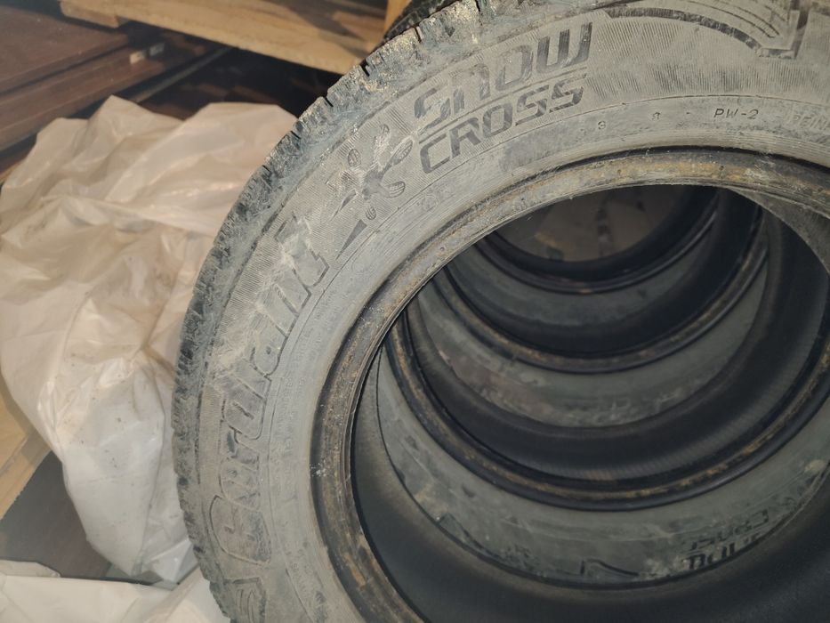 Продам шины 205/60/16