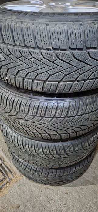 BORBET Джанти със зимни гуми 225/55/16 7,5J ET42 5x112 ЦО 70-56,6