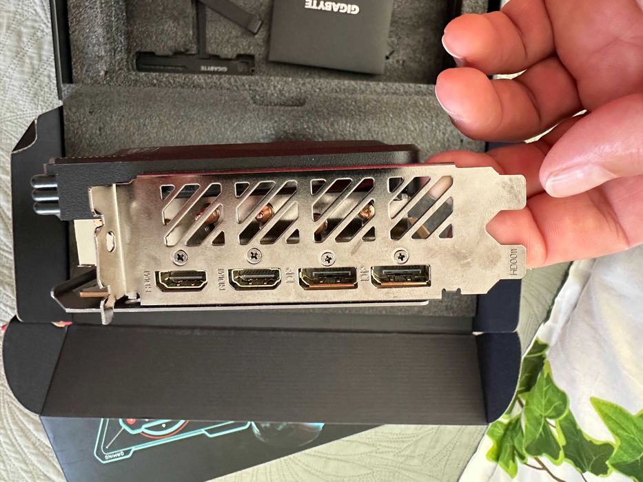 Видеокарта GIGABYTE Radeon RX7900 XTX GAMING OC 24G