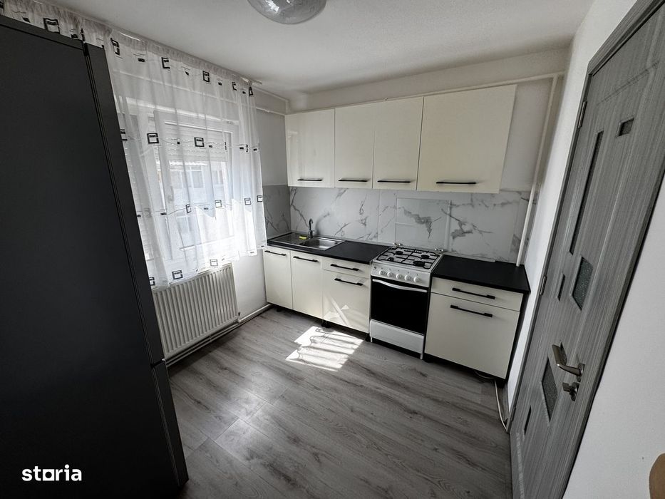Apartament 2 camere,semidecomandat,Unirii Sud