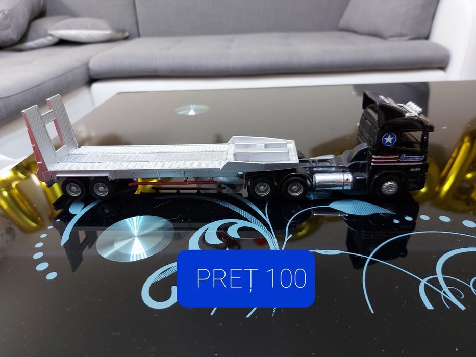 Vind Mașinuțe din metal de colecție diverse modele scara 1 /32