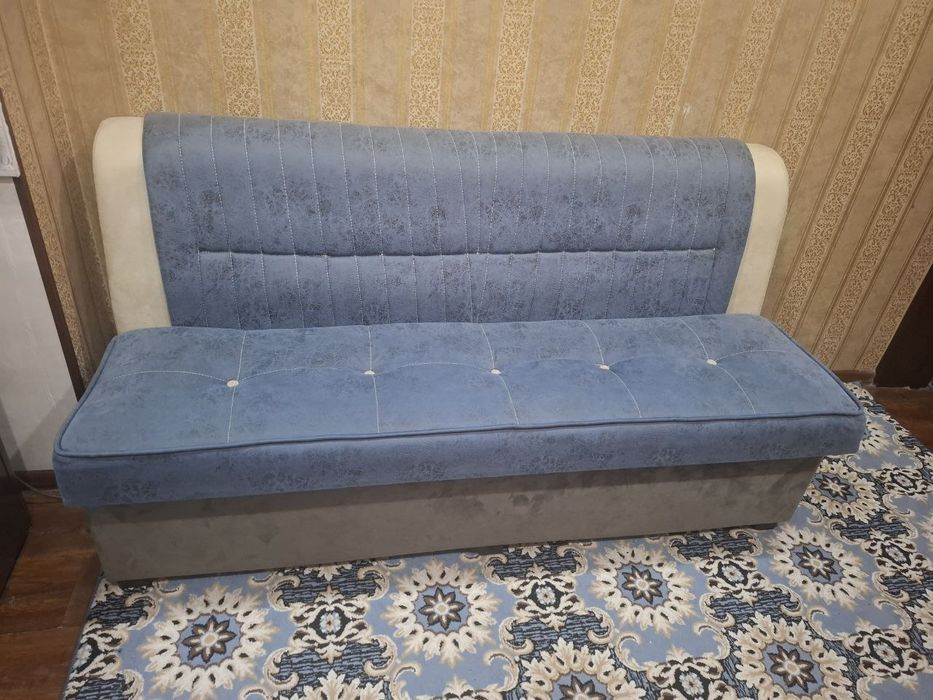 Сандикли диван сотилади узунлиги 1,70