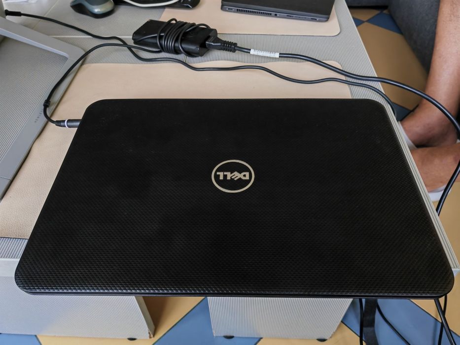 Dell Inspiron 3521 ,Intel® Core™ i5-3337U 1.80GHz,8GB DDR3,SSD 512GB, AMD Radeon HD 8730M
