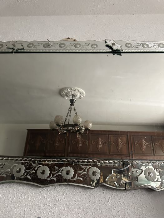 Oglinda Venetia din perioasa comunista