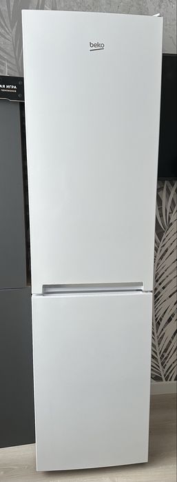 Холодильник Beko 2м