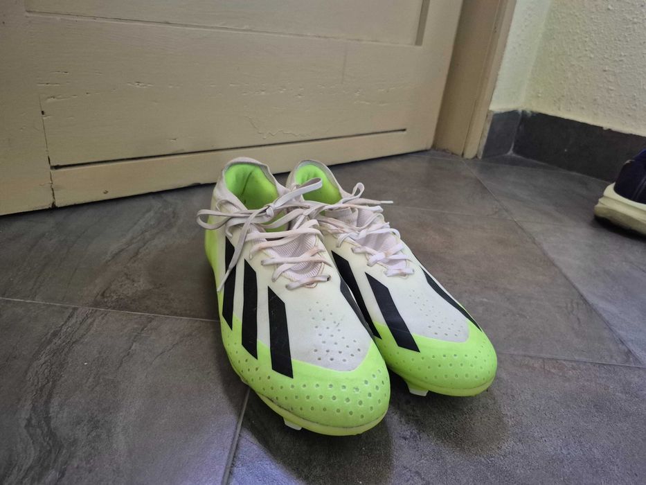 Продавам оригинални футболни обувки Adidas Crazyfast