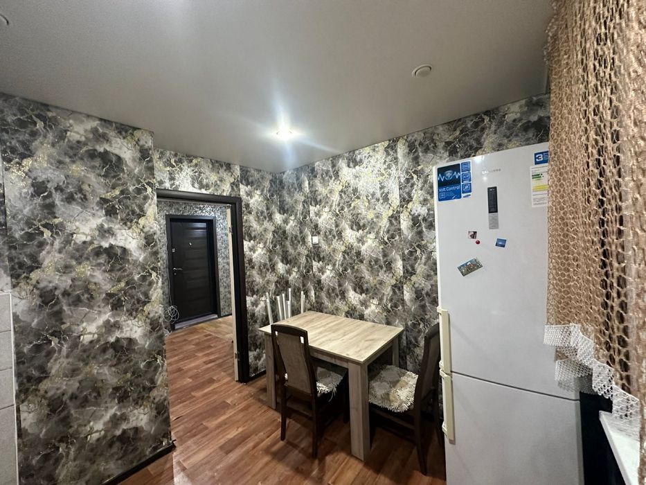 Сдается 2хкомн квартира район 8 школы