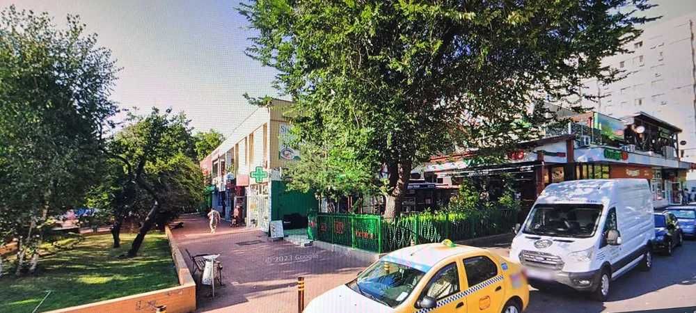Spatiu comercial cu vad  foarte bun Complex  Policlinica Titan