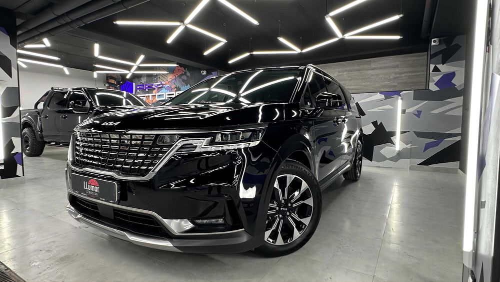 KIA Carnival сотилади