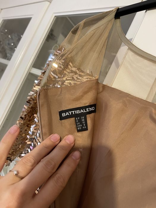 Оригинална рокля Батибалено