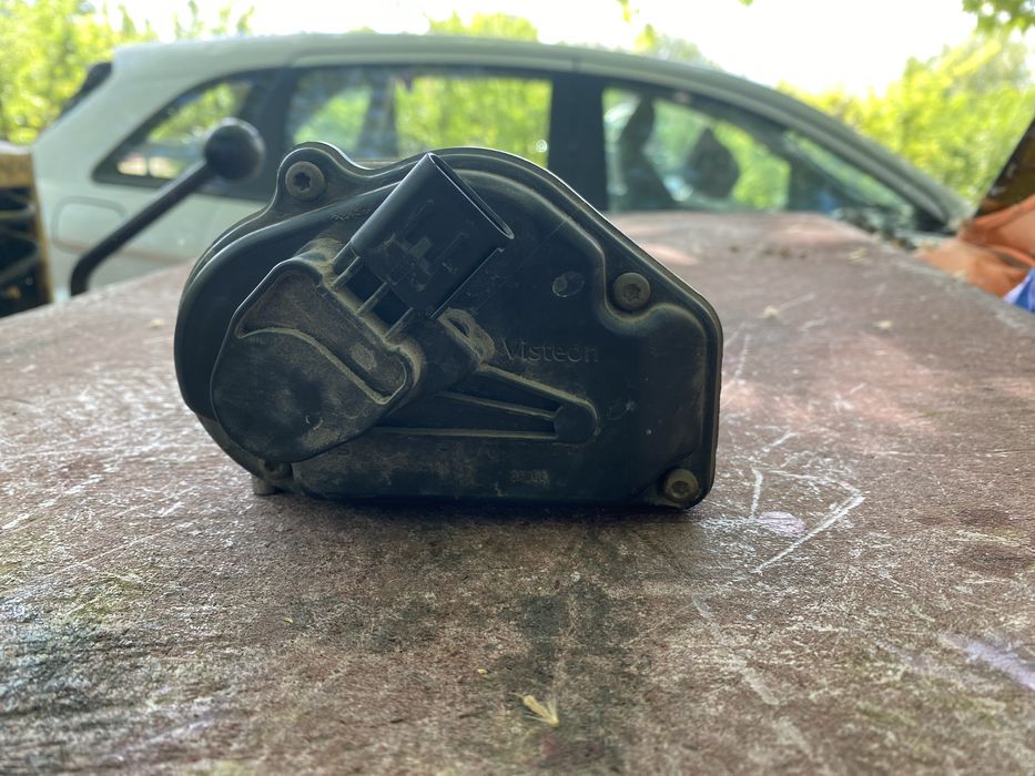 Дроселова клапа за форд фиеста мазда 2 1.25 бензин