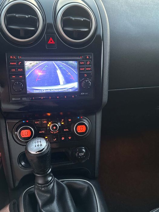 Vand nissan qashqai an 2011 motor 2.0 diesel 4x4