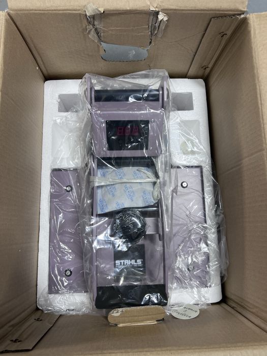 Vand presa termica  A4 noua sigilata.