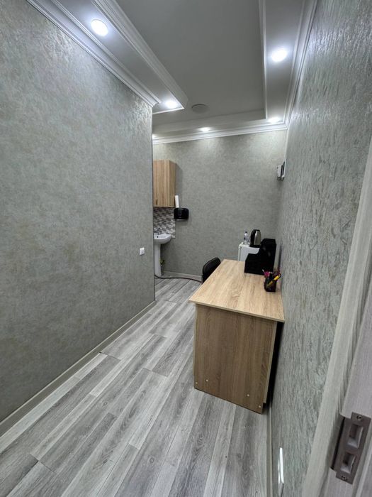 Продаётся офис своя