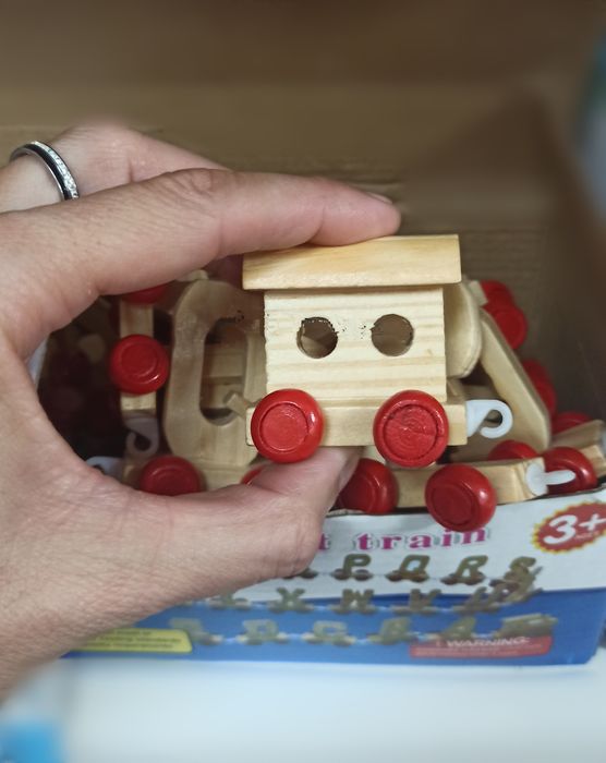 Дървено влакче с цифри,цветна стълба-15лв-24 и др.