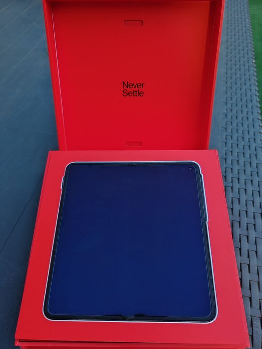 Продавам OnePlus  one
