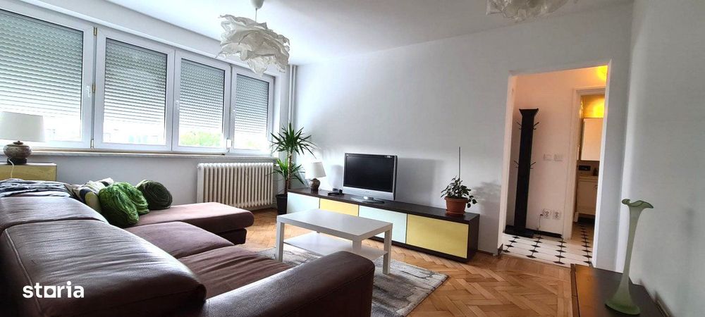 3 camere vis-a vis de Parul IOR — fotografia 1