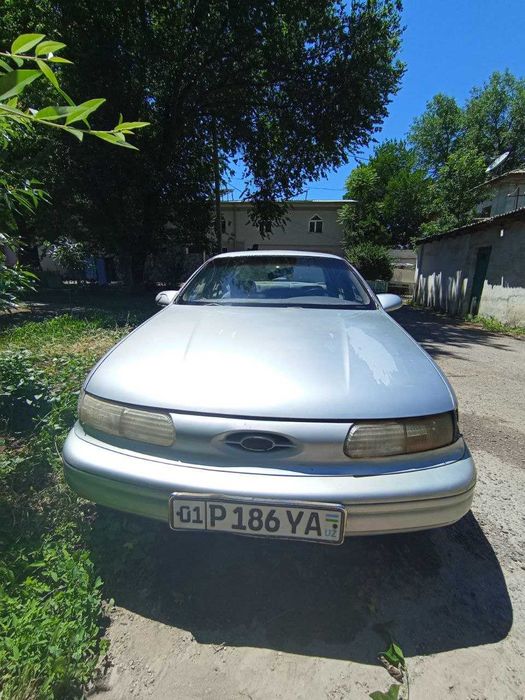 продаю Форд таурус