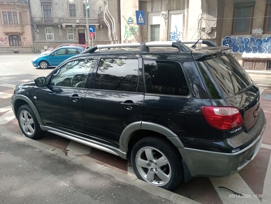 Mitsubishi Outlander 4x4 cu doar 151.000km, in stare foarte buna!